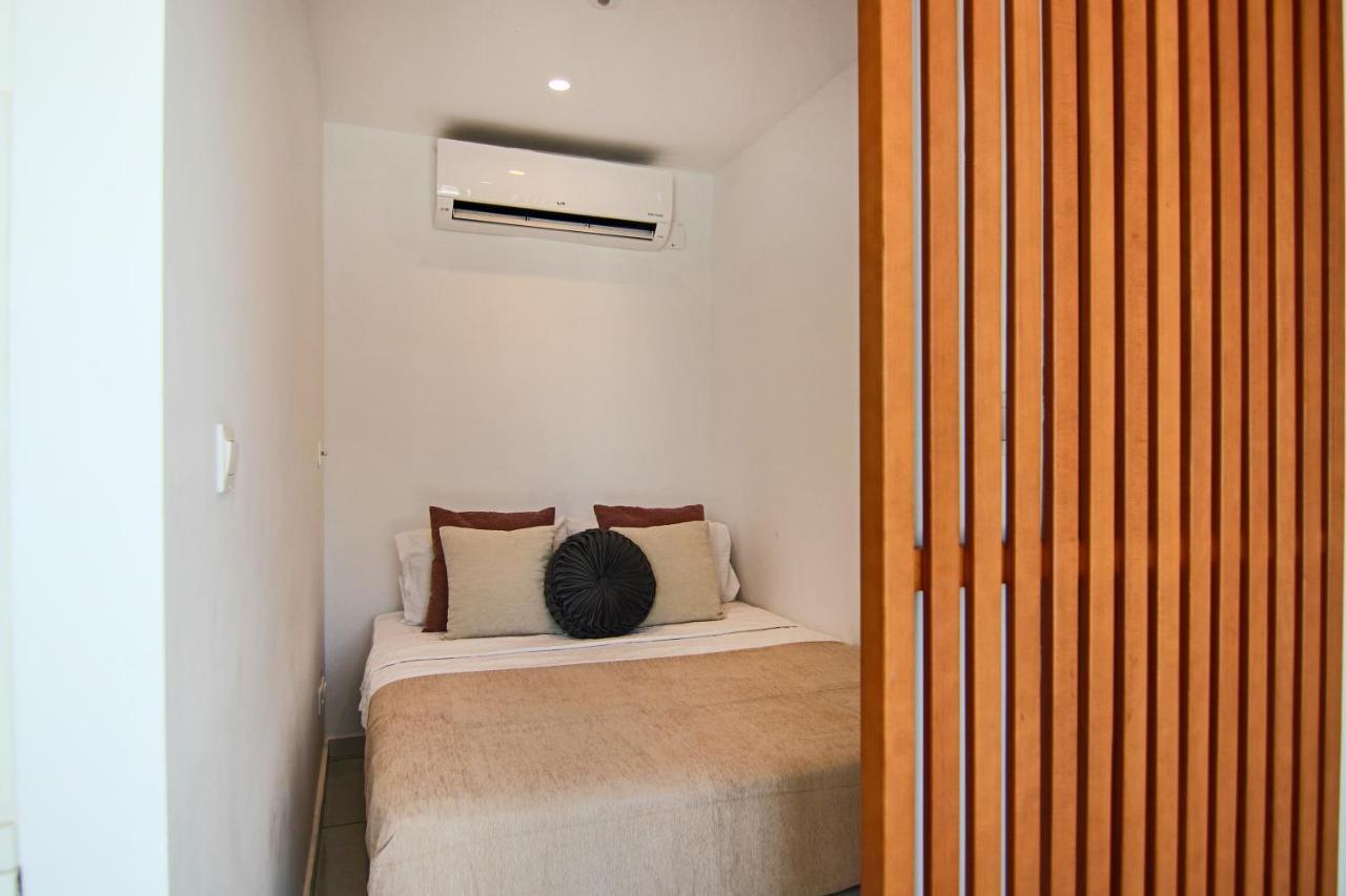 Апартаменты Phaedrus Living - Seaside Luxury Flat Harbour 105 Пафос Экстерьер фото